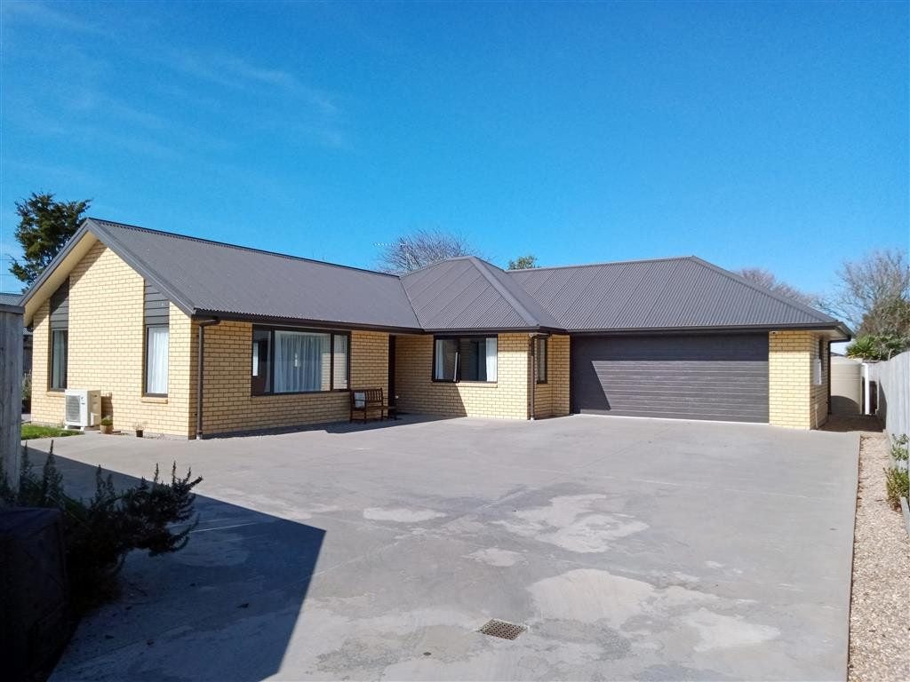 92 Powells Road, Fairview Downs, Hamilton - Carousel 1