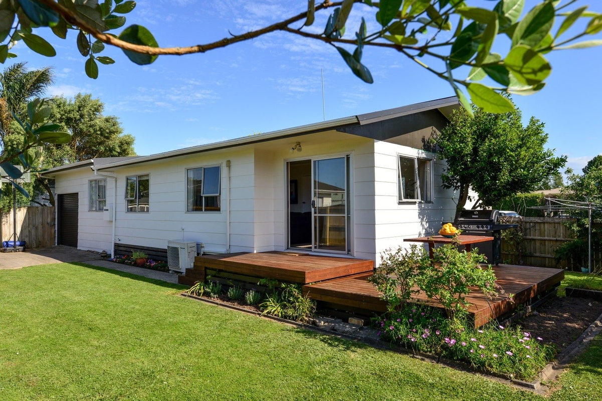 22A Sheila Place, Dinsdale, Hamilton - Carousel 1