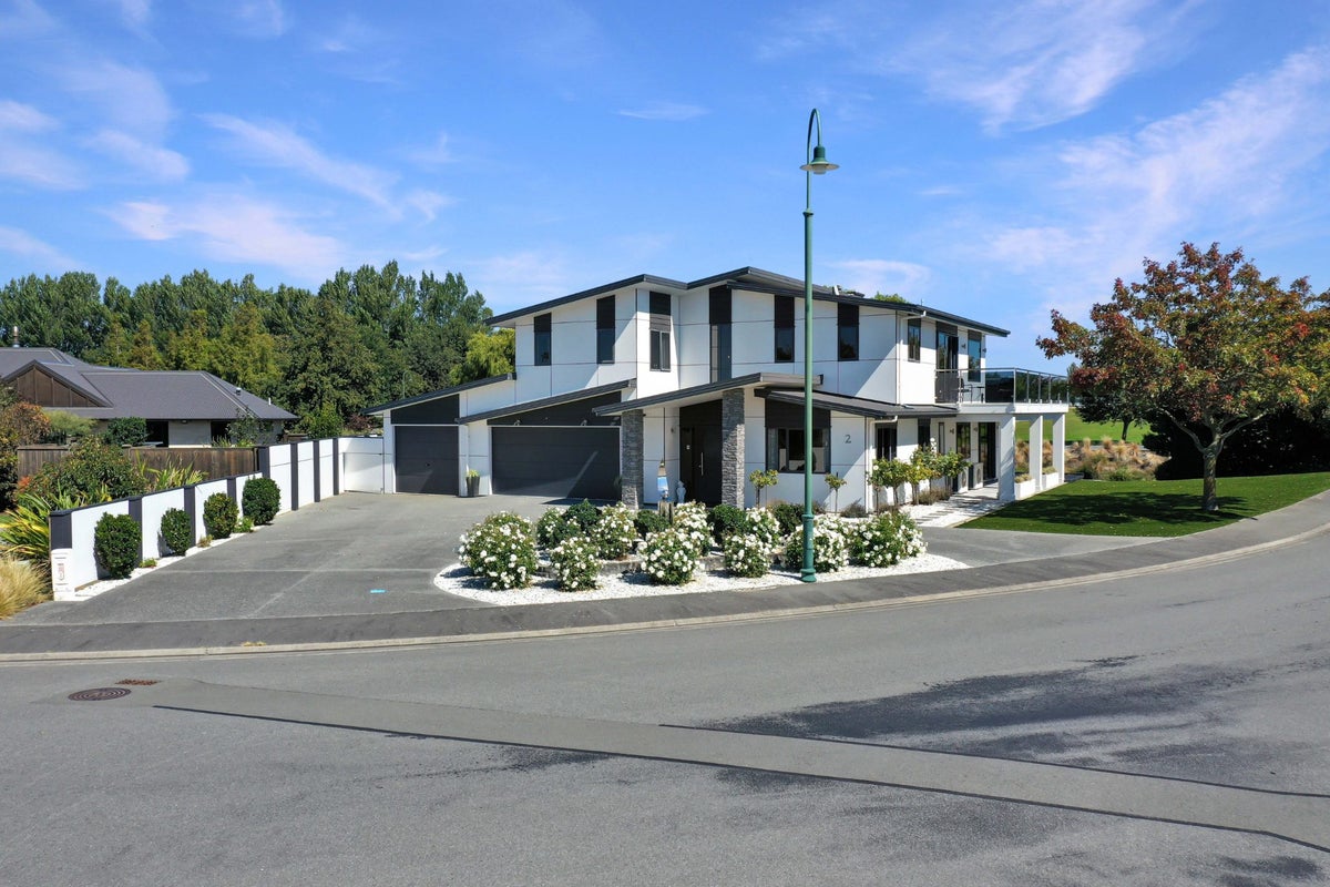 2 Ludlow Drive, Huntingdon, Ashburton - Carousel 2
