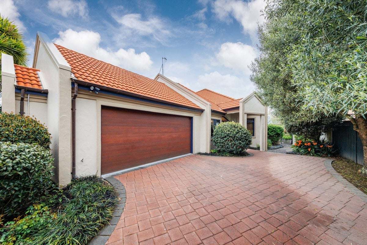 3 Balmoral Drive, Terrace End, Palmerston North - Carousel 2