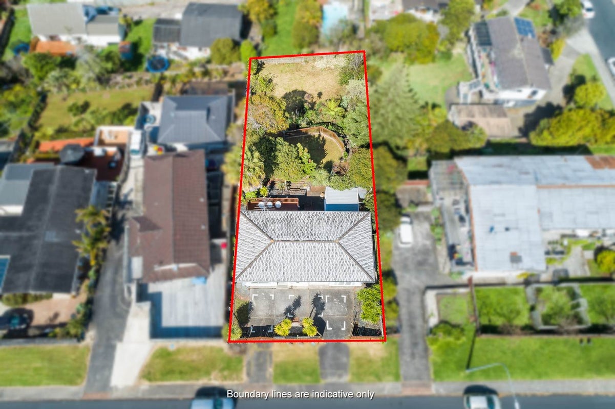 84 Glamorgan Drive, Torbay, Auckland - Carousel 2