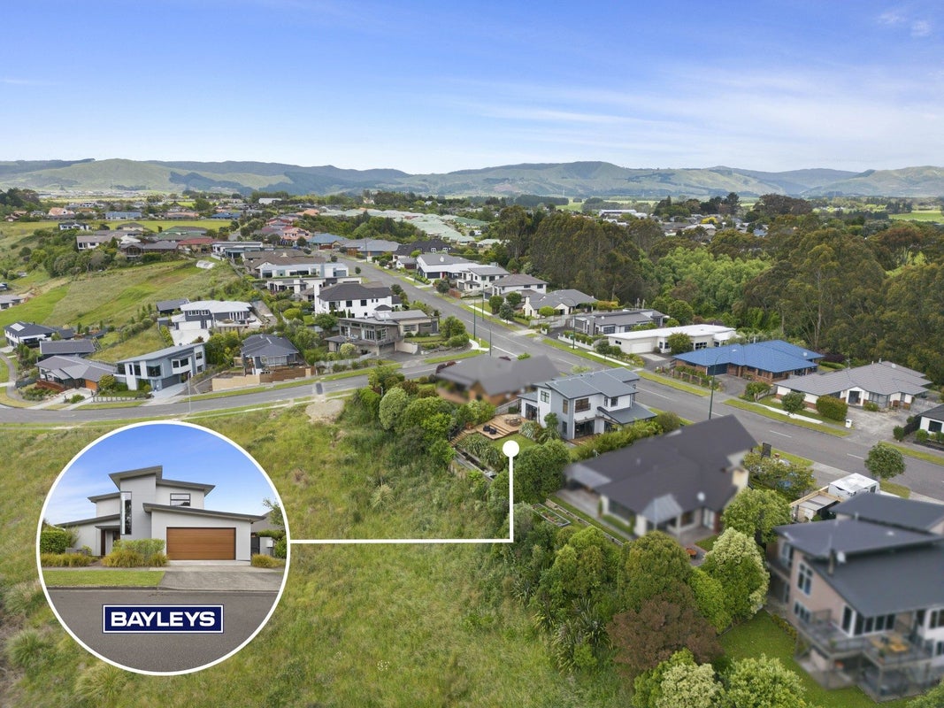67 Ruapehu Drive, Fitzherbert, Palmerston North - Carousel 31