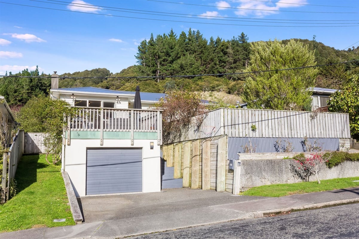 27 Gardiner Grove, Wainuiomata, Lower Hutt - Carousel 2