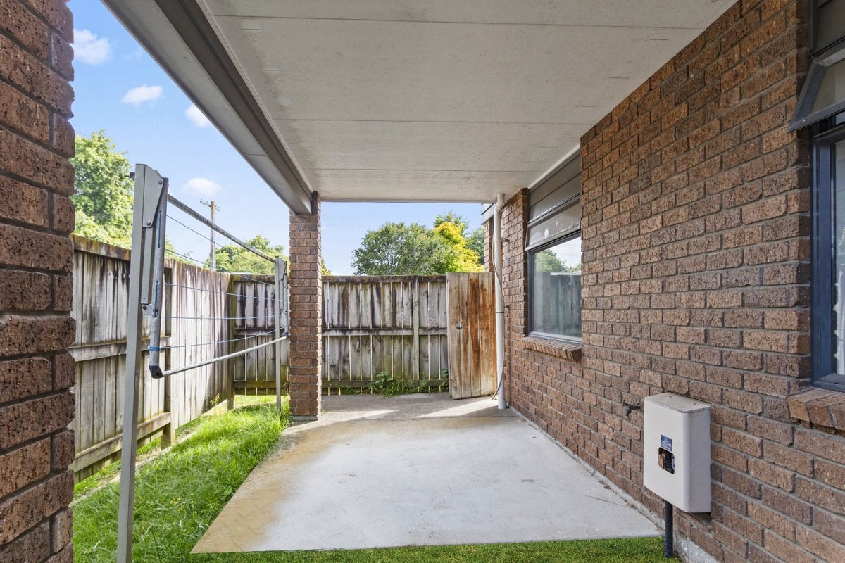 13A Greensboro Street, Hamilton East, Hamilton - Carousel 18