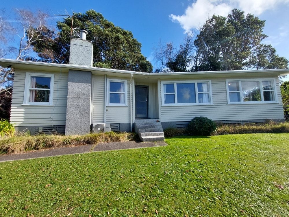 1 Junction Street, Welbourn, New Plymouth - Carousel 1