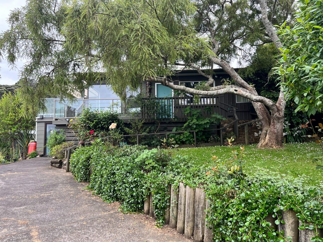 1 Omiha Road, Omiha, Waiheke Island - Carousel 2