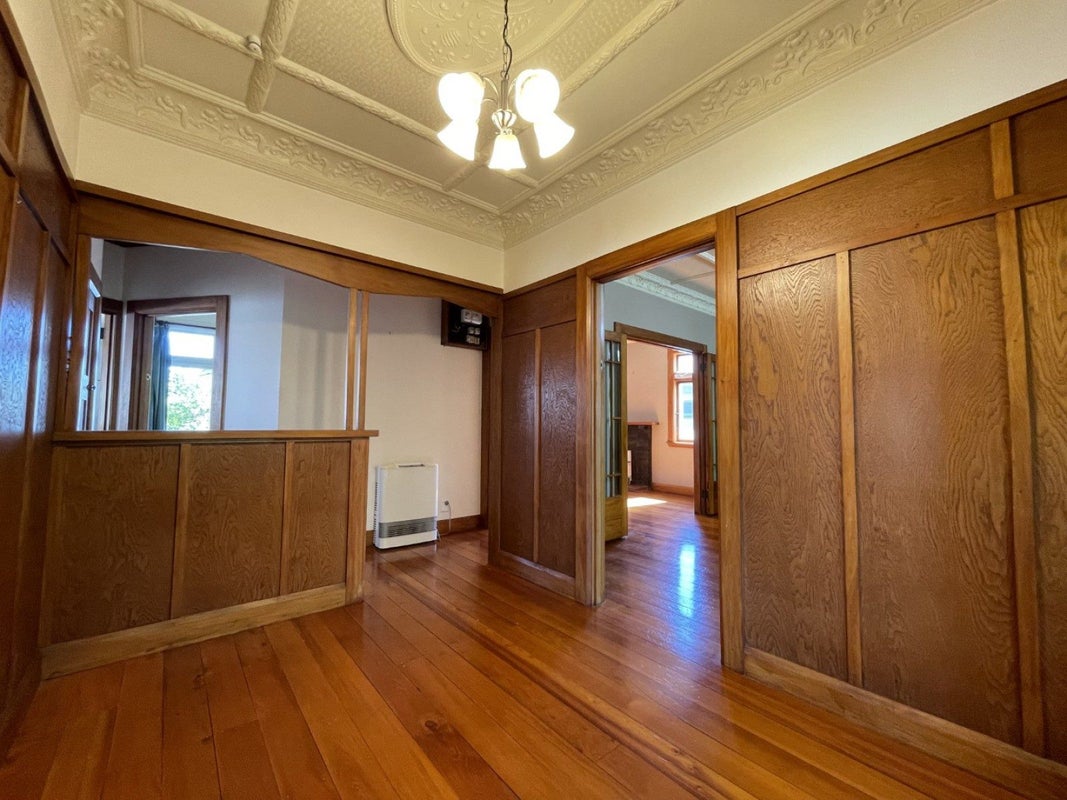 19 Karamu Avenue, Takaro, Palmerston North - Carousel 2