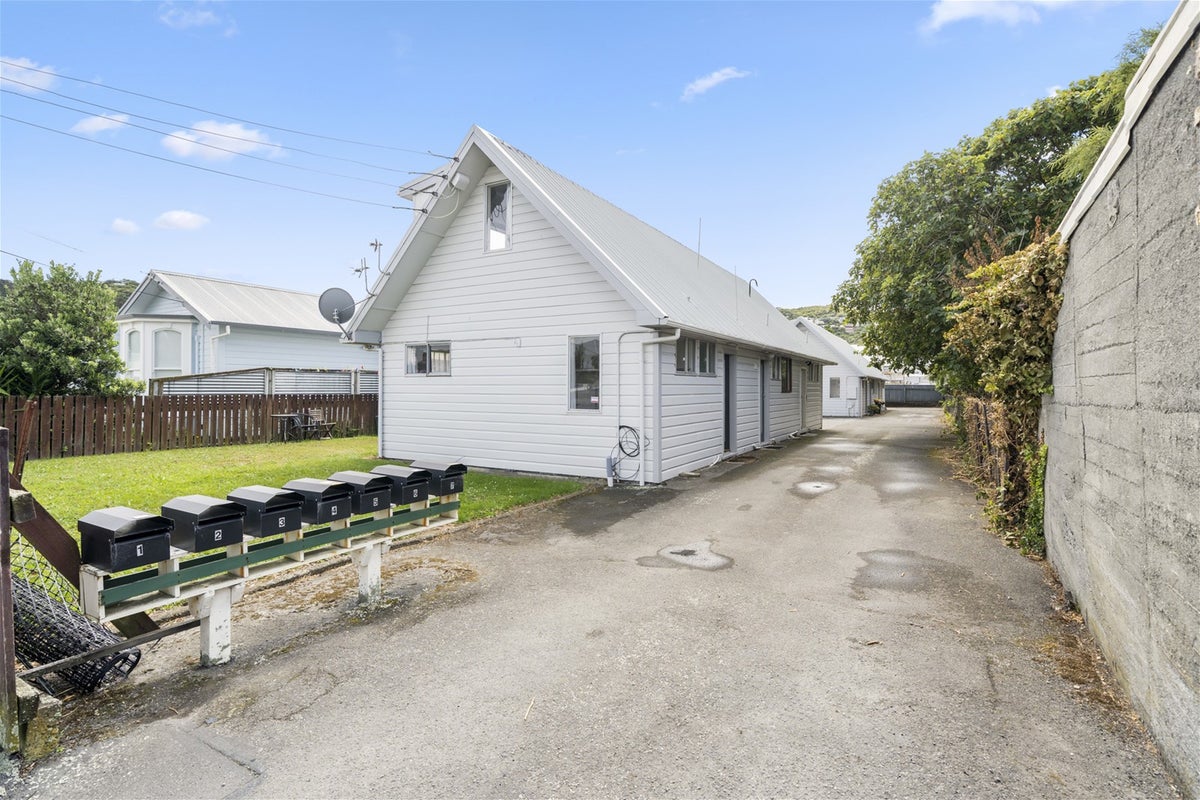 1/17 UDY ST, Petone, Lower Hutt - Carousel 15