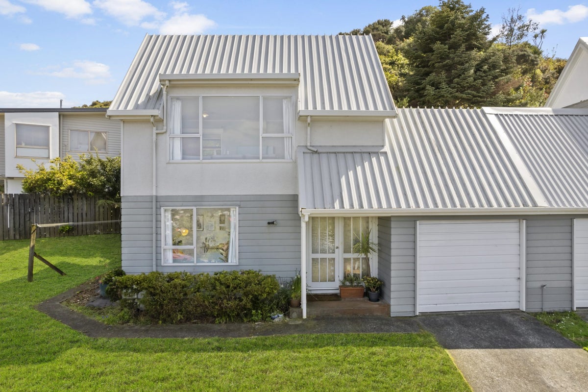 16B Govind Grove, Ngaio, Wellington - Carousel 1