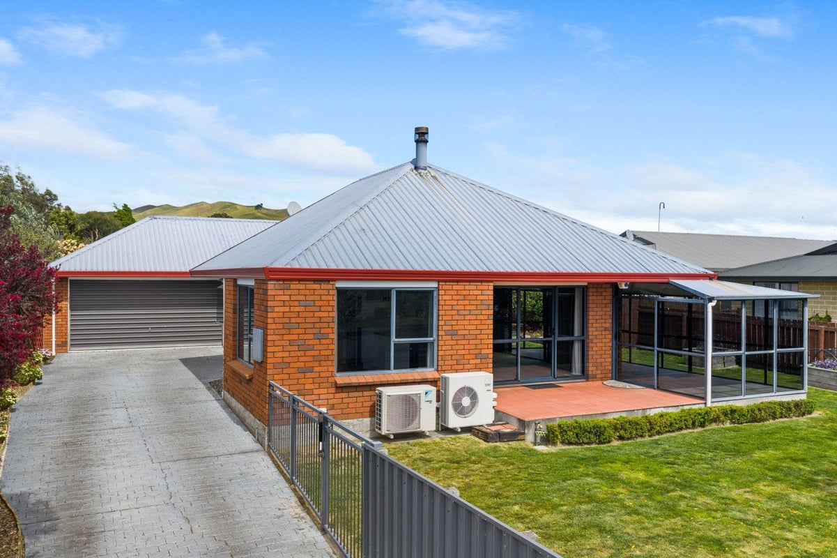 24 Brooklyn Drive, Redwoodtown, Blenheim - Carousel 1