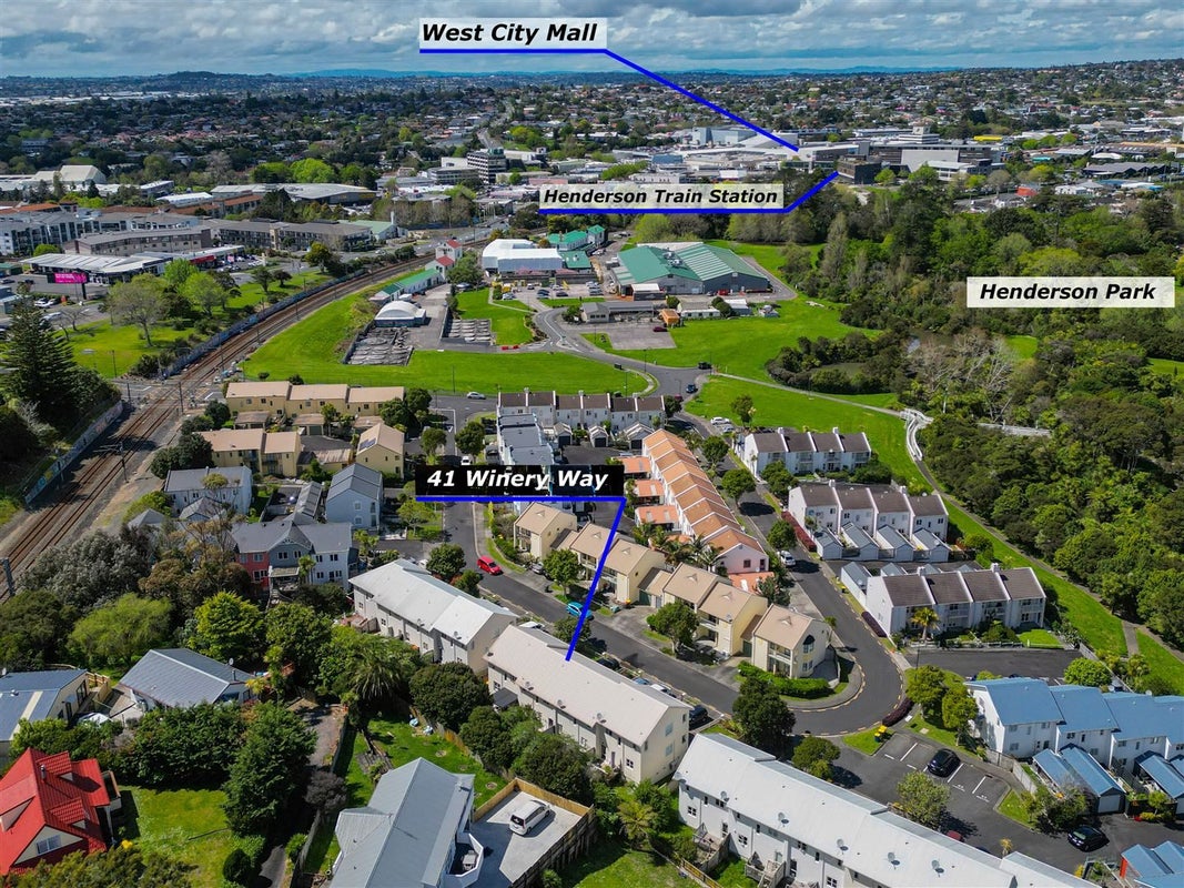 41 Winery Way, Henderson, Auckland - Carousel 1