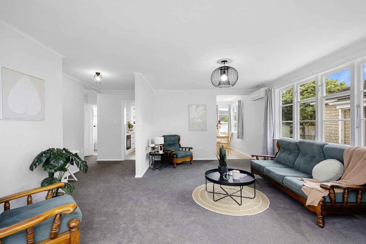 86 Kowhai Street, Naenae, Lower Hutt - Carousel 1