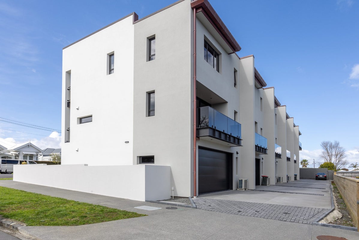 9 Manatu Street, Mount Eden, Auckland - Carousel 25