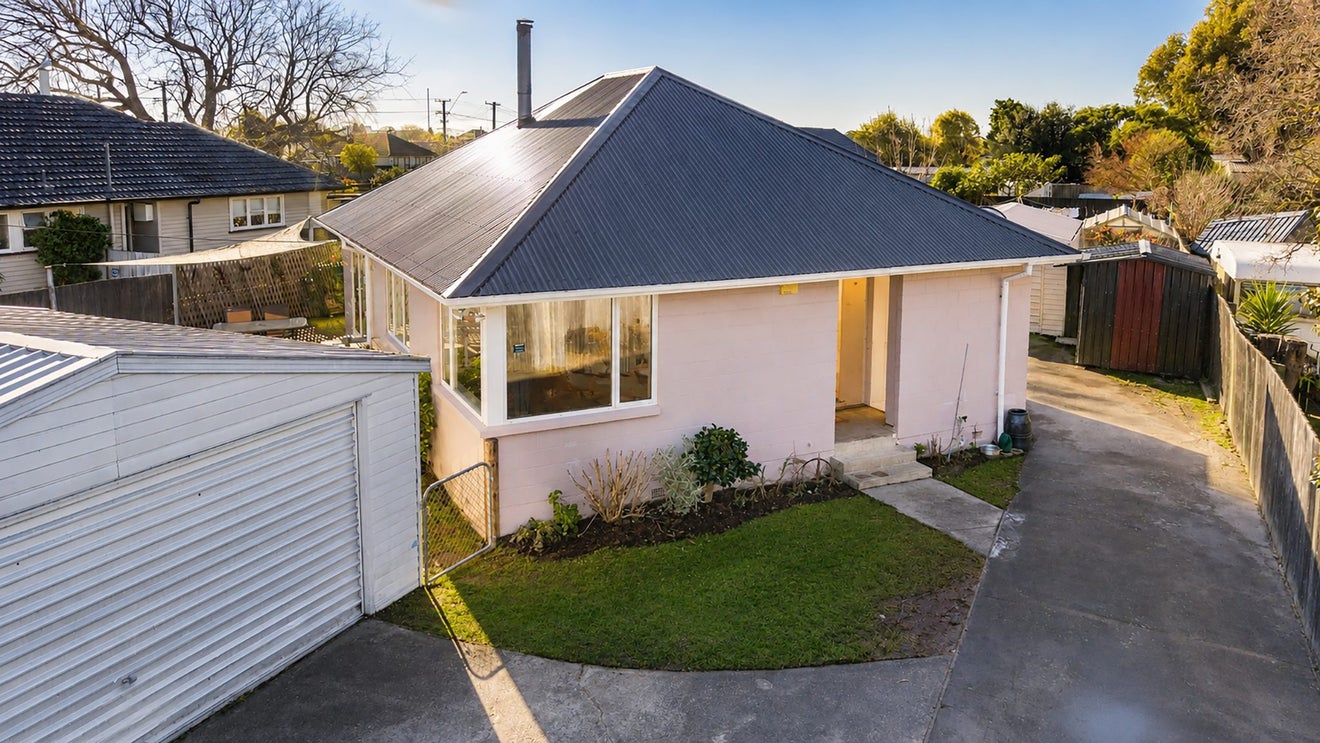 3 Awatea Road, Hornby, Christchurch - Carousel 2