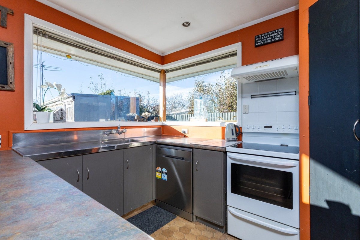 10 Buchanan Street, Fairlie - Carousel 2