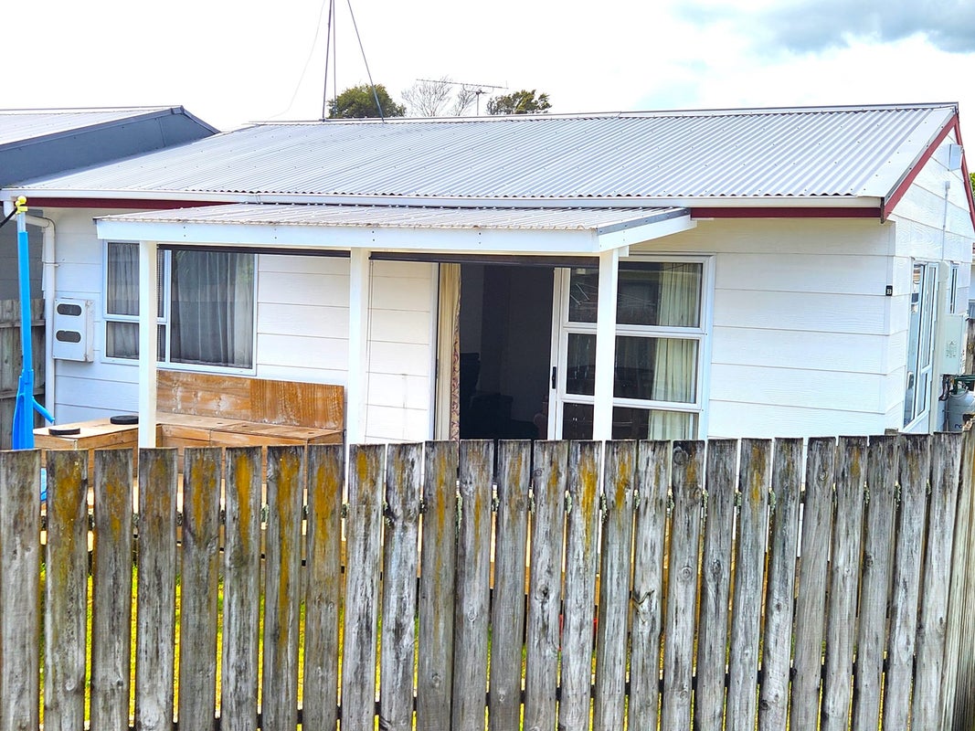 5/8 Onslow Road, Papakura, Auckland - Carousel 2