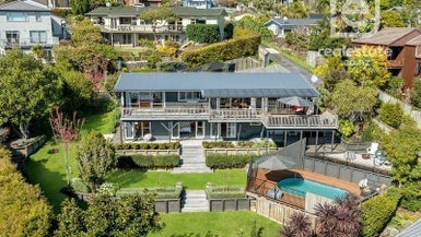 23 Copperfield Terrace, Mellons Bay, Auckland - Carousel 1