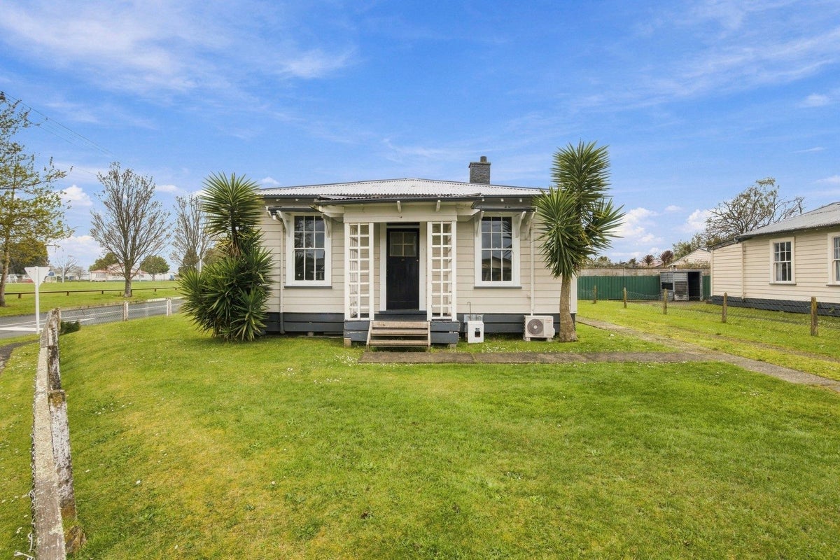 23 Weka Street, Frankton, Hamilton, Waikato - Carousel 1