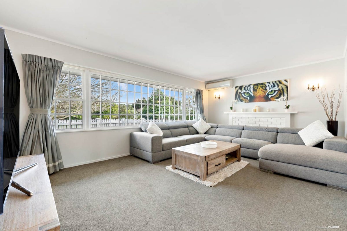 64 David Avenue, Hillpark, Auckland - Carousel 2