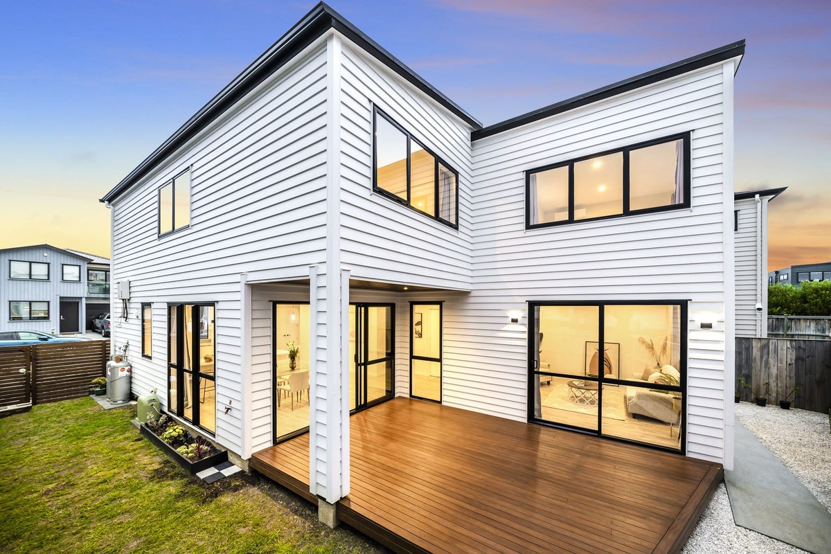 38 Greenfinch Road, Hobsonville, Auckland - Carousel 1