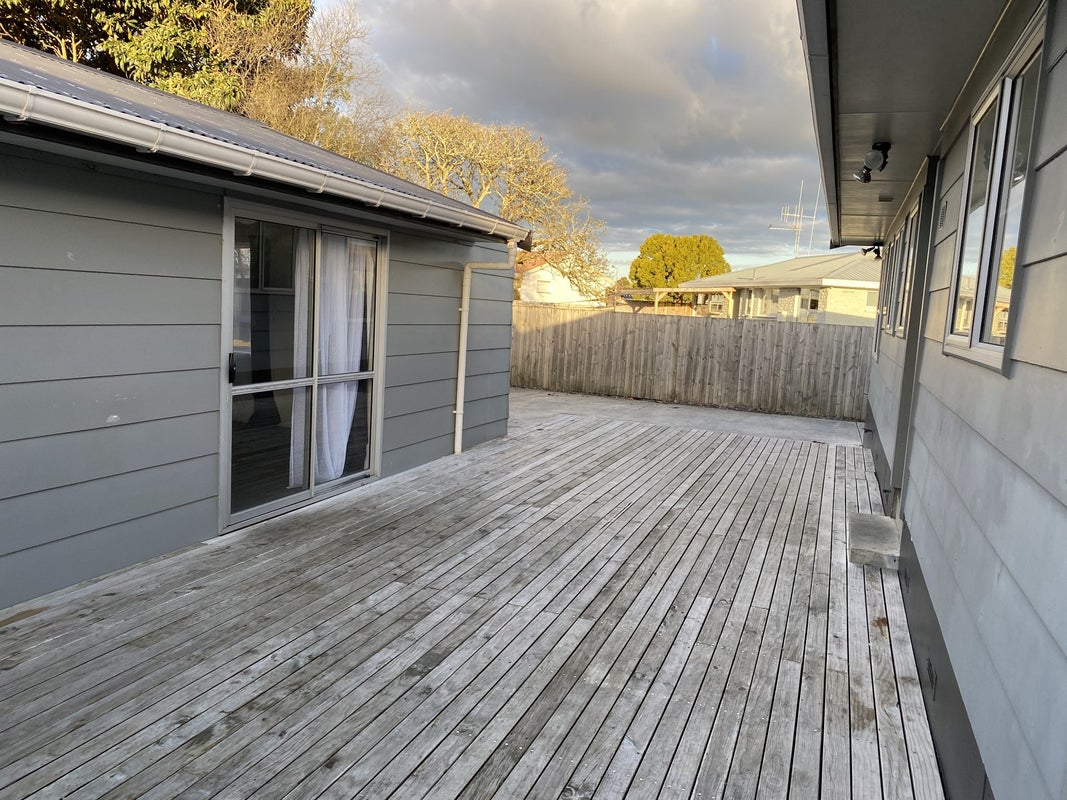 1 Bradley Place, Nawton, Hamilton - Carousel 18