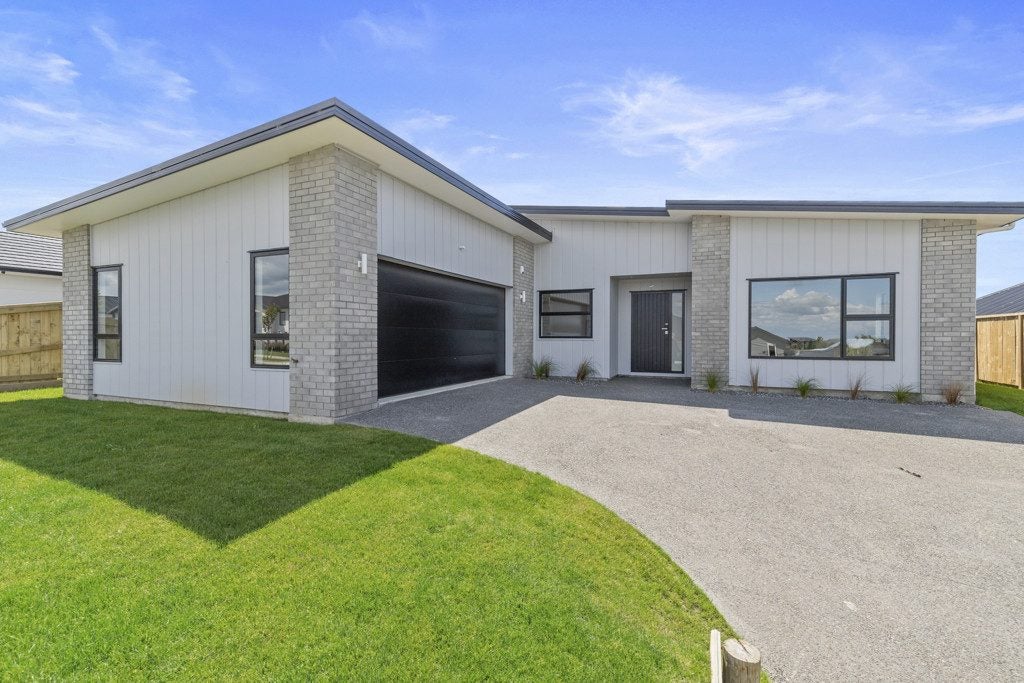 52 Pinehurst Crescent, Morrinsville, Morrinsville - Carousel 1