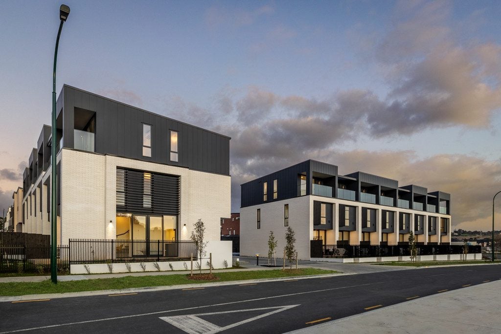 1/239 Flat Bush School Road, Flat Bush, Auckland - Carousel 1