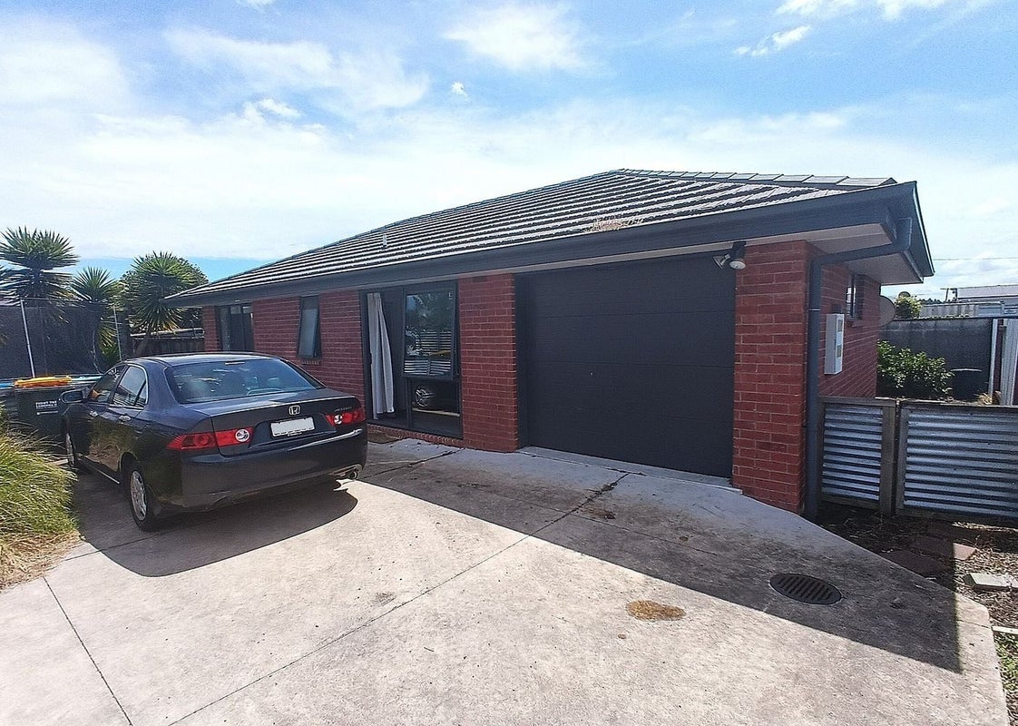 18B Dominion Road, Nawton, Hamilton - Carousel 1