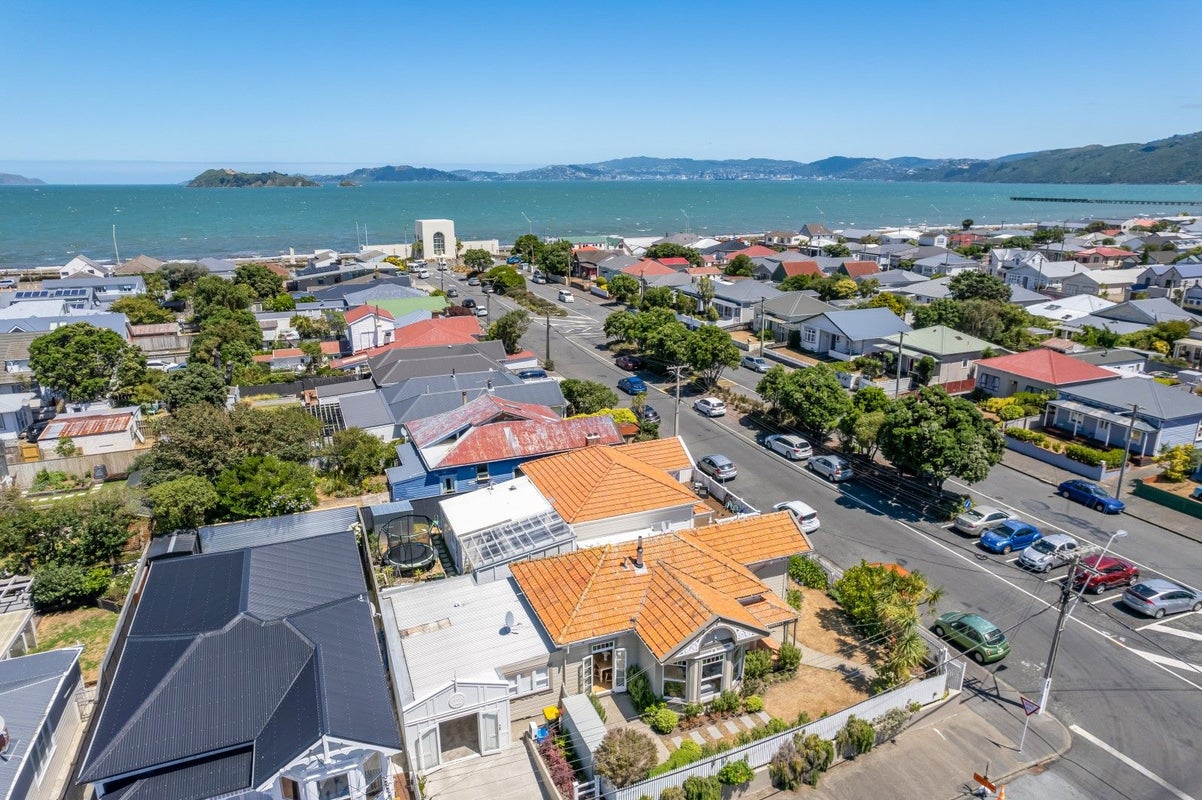 24 Buick Street, Petone, Lower Hutt - Carousel 2