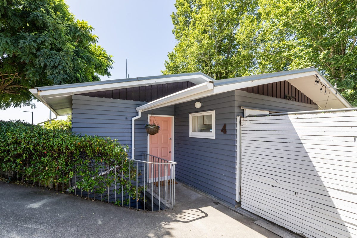 3A Bay View Road, Bluff Hill, Napier - Carousel 21