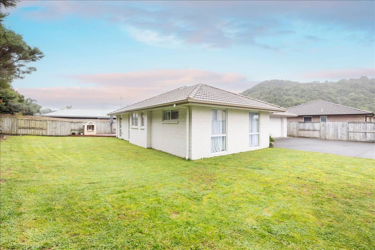 292 Lakes Boulevard, Pyes Pa, Tauranga - Carousel 15