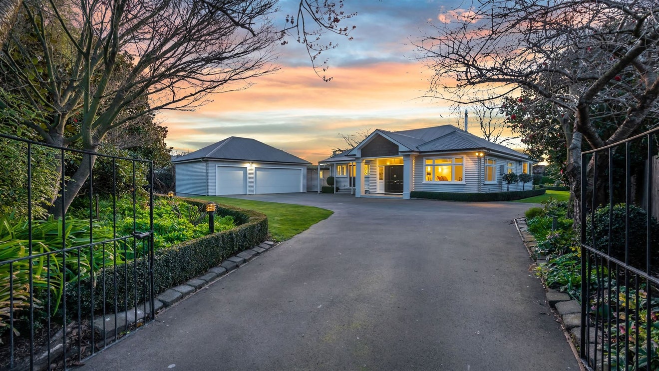82 Aorangi Road, Bryndwr, Christchurch - Carousel 2
