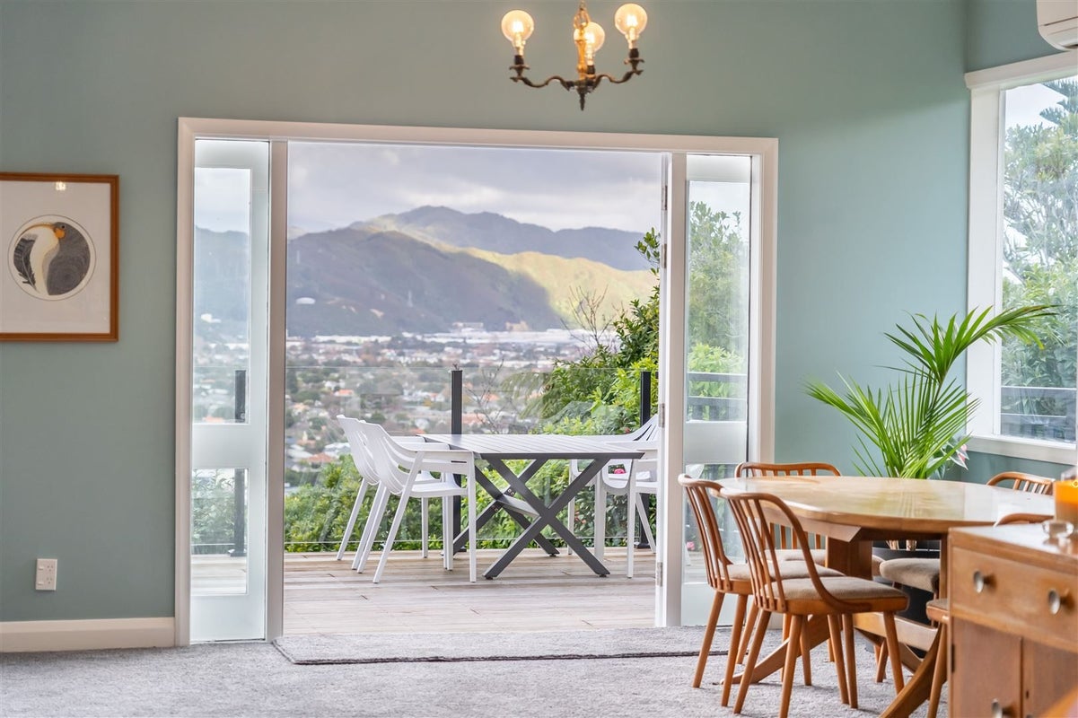6 Onehuka Road, Tirohanga, Lower Hutt - Carousel 2