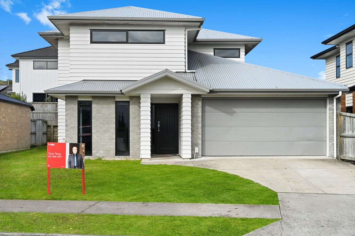 58 Featherstone Drive, Flagstaff, Hamilton - Carousel 1