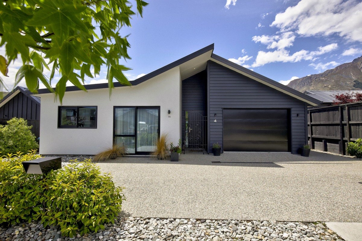 4 Coopworth Road, Jacks Point, Queenstown - Carousel 1