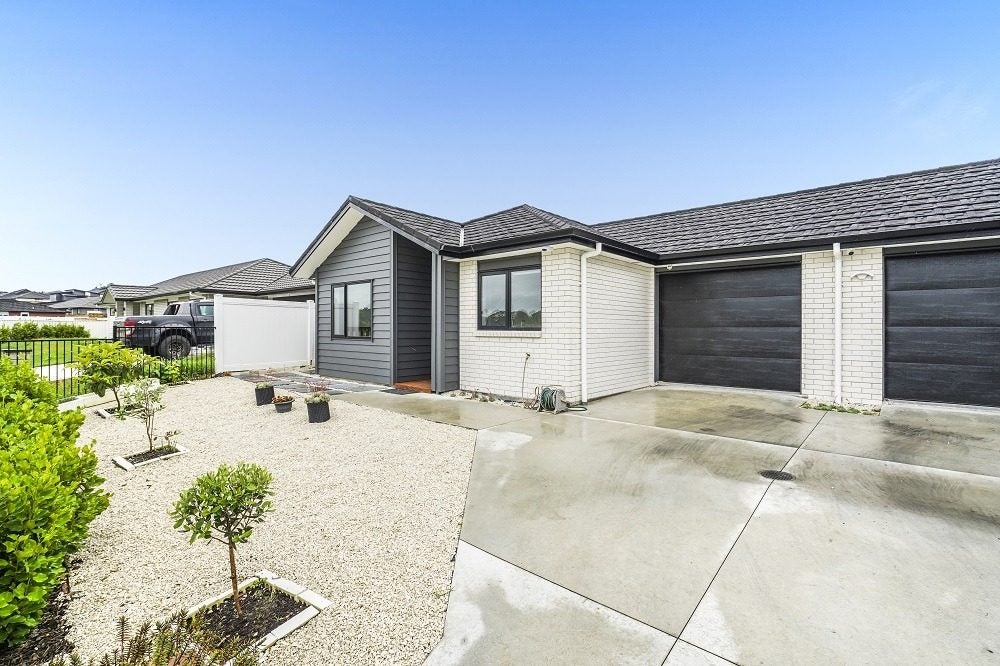 1 Tokerau Drive, Rototuna North, Hamilton - Carousel 1