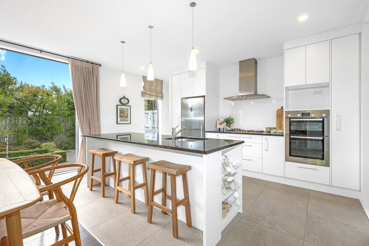 4 Chorley Place, Hillsborough, Christchurch - Carousel 2