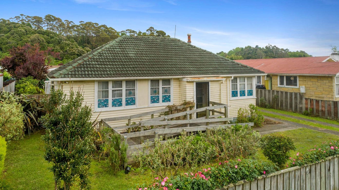 37 Cobham Drive, Kawerau, Kawerau - Carousel 1