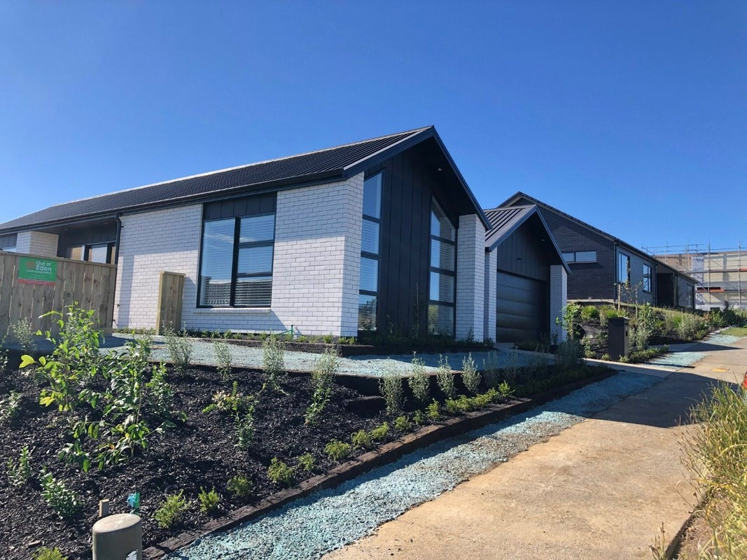 10 Fetter Lane, Puekohe, Auckland - Carousel 1