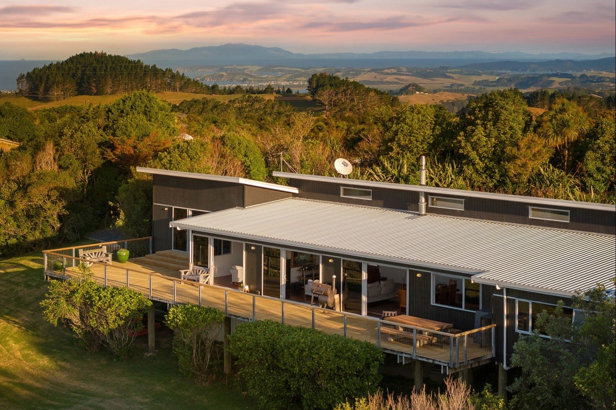 200 Govan Wilson Road, Warkworth - Carousel 1