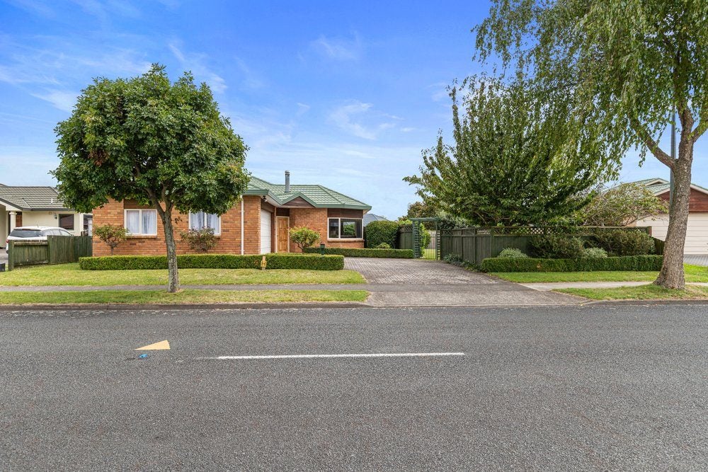 31 Cate Road, Rototuna North, Hamilton - Carousel 17