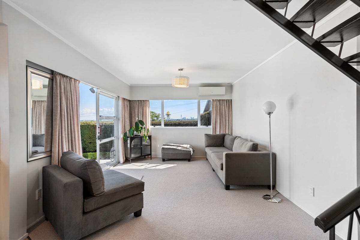 3/5 Renfrew Avenue, Sandringham, Auckland - Carousel 2