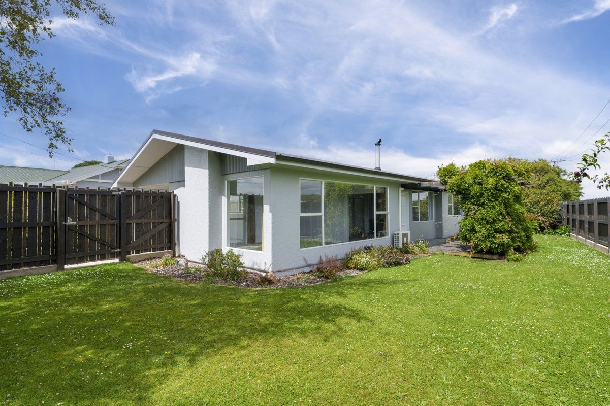 2 Argyle Street, Weston, Oamaru - Carousel 2