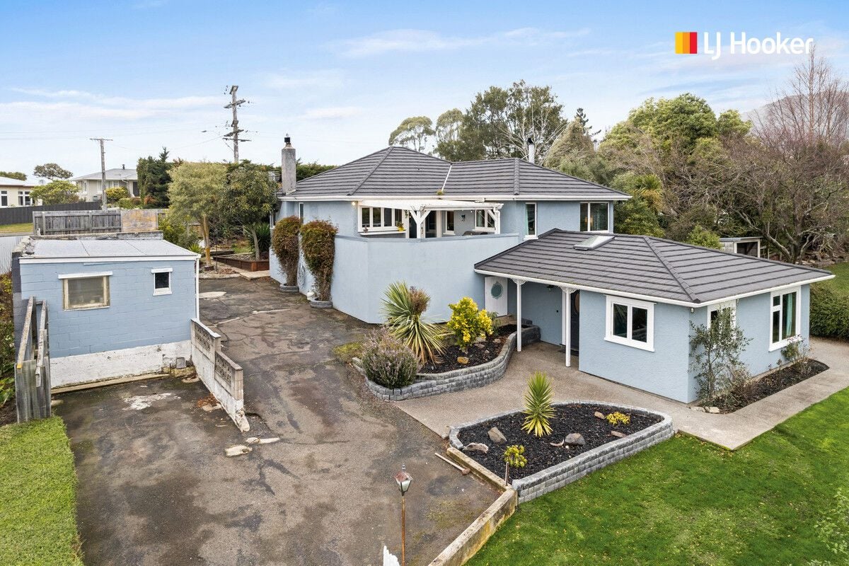 3 Coach Road, Fairfield, Dunedin - Carousel 1