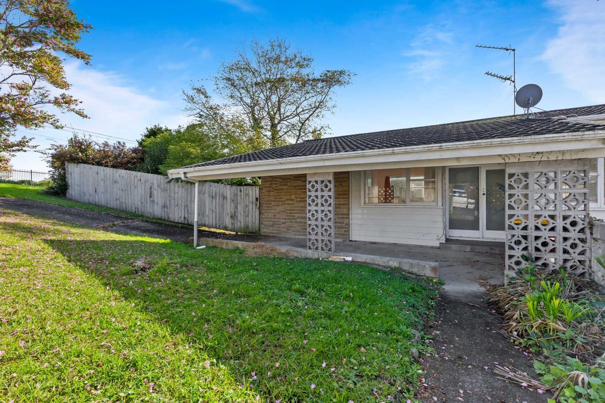 2 Beswick Place, Birkdale, Auckland - Carousel 2