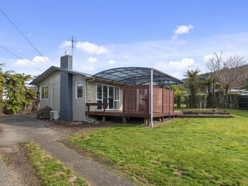 2 Paterson Grove, Pukehangi, Rotorua - Carousel 1