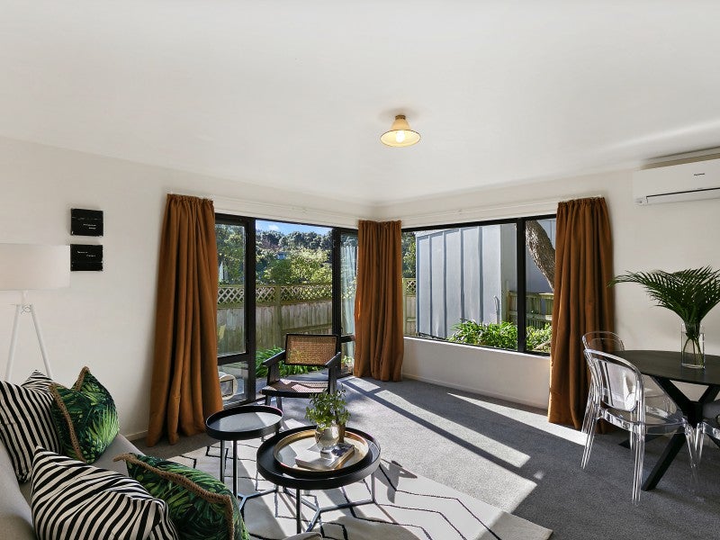 26B Rhine Street, Island Bay, Wellington - Carousel 1
