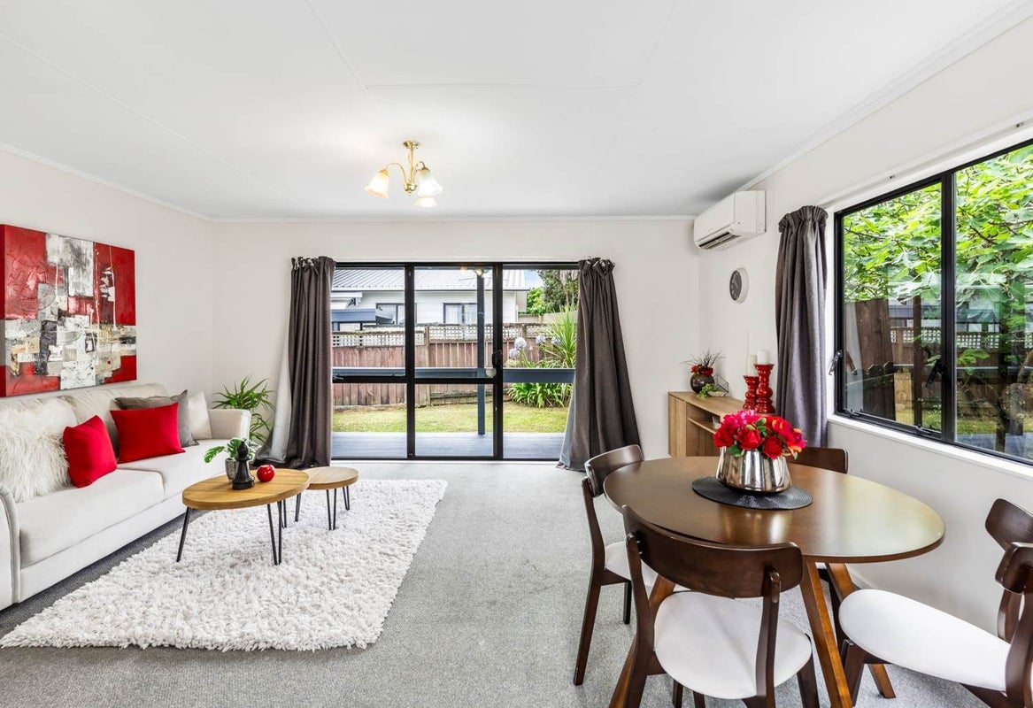 2/58 Riversdale Road, Avondale, Auckland - Carousel 2