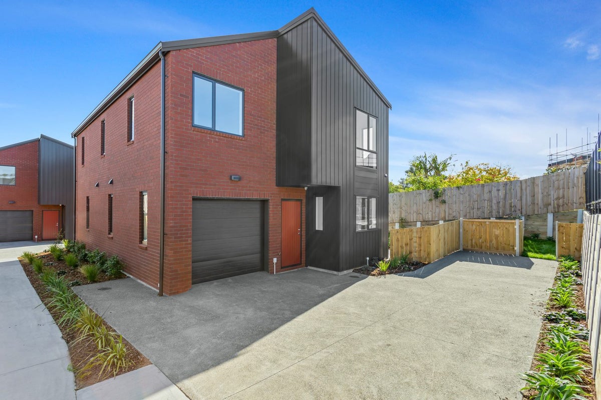 62D Line Road, Glen Innes, Auckland - Carousel 1