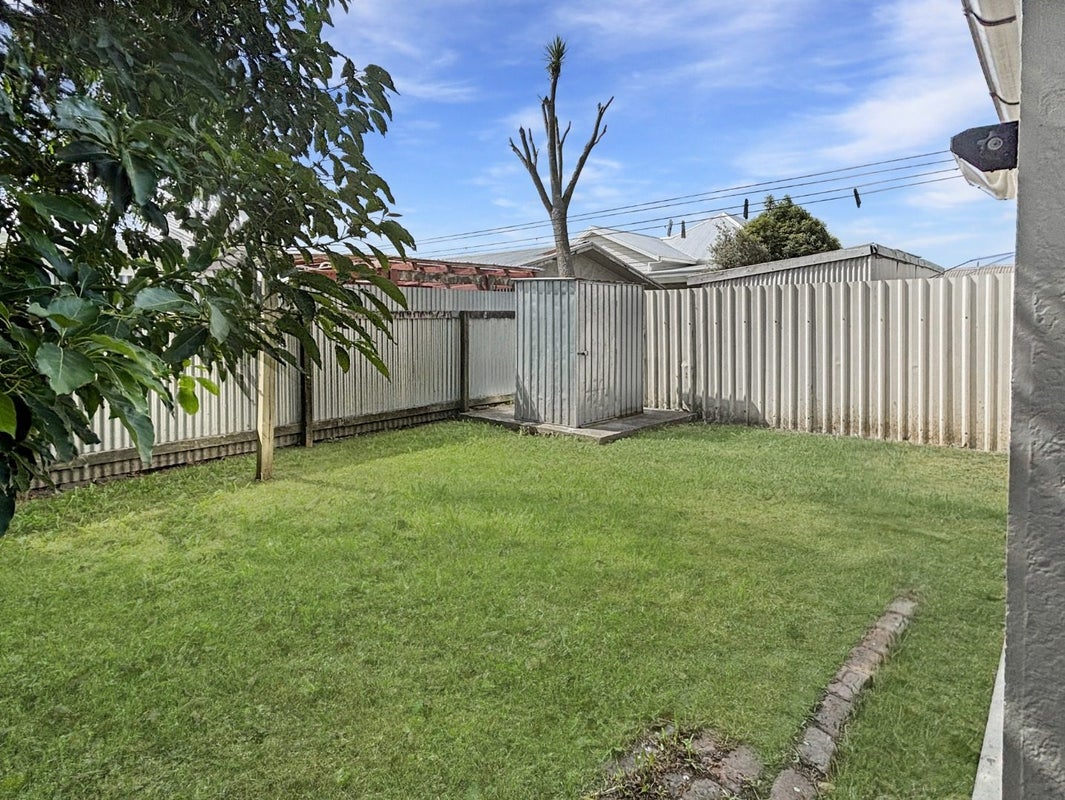 205 Lascelles Street, Saint Leonards, Hastings - Carousel 7